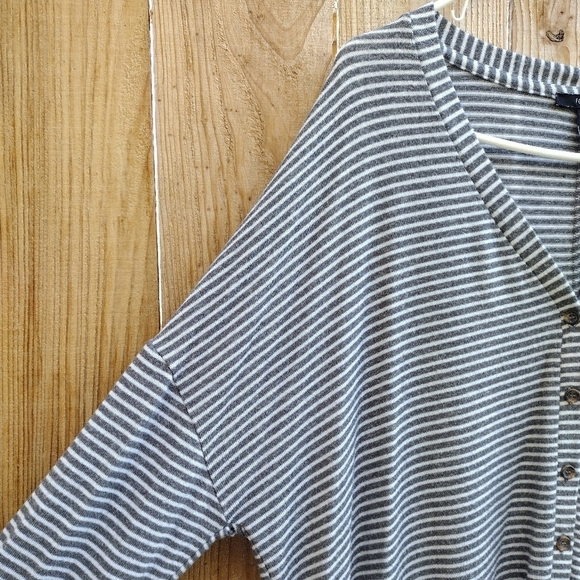 Forever 21 - Striped Dropped Shoulder Sweater - Picture 6 of 12